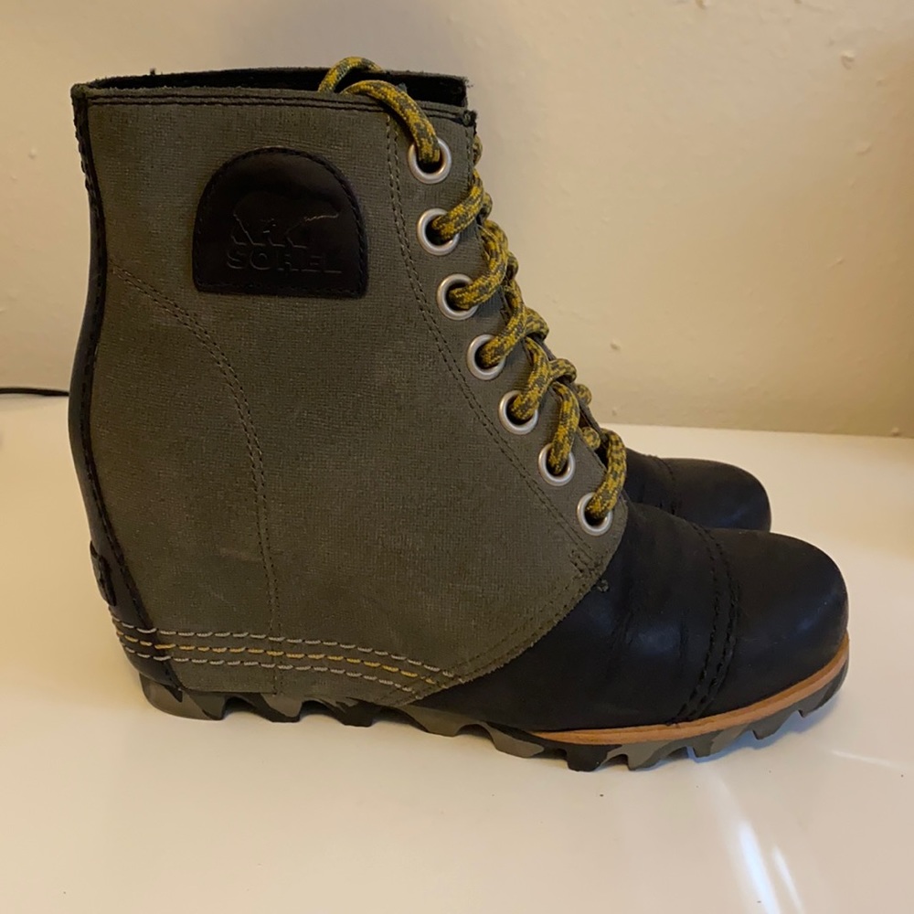 Sorel Joan of Arctic bootie